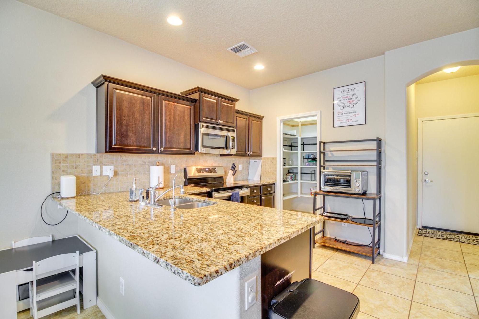 Family-Friendly Home With Mtn View In Albuquerque! Exterior photo