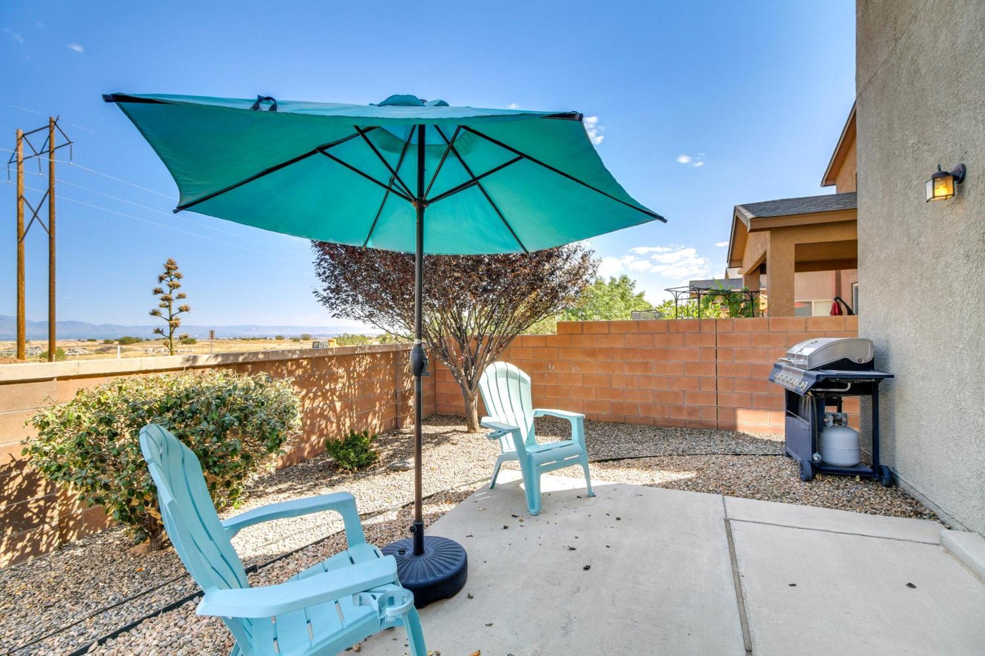 Family-Friendly Home With Mtn View In Albuquerque! Exterior photo